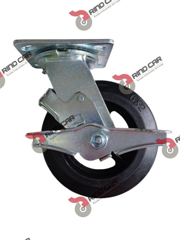 Rodaja Giratoria con freno 6"x2" fierro hule cap. 249 Kg - Image 3